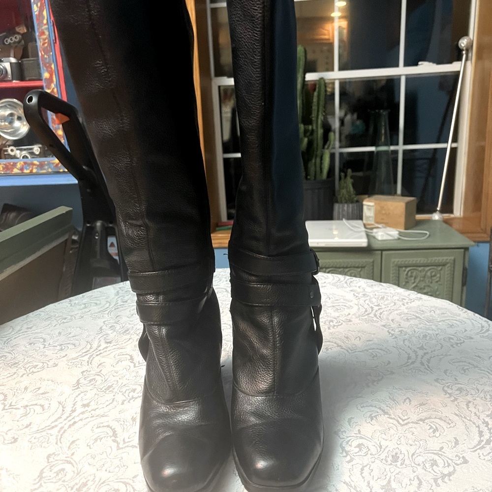 Matisse black leather boots SZ 8.5